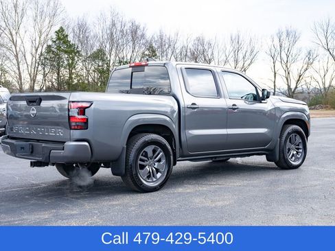 Used 2025 Nissan Frontier SV w/ SV Convenience Package image 5