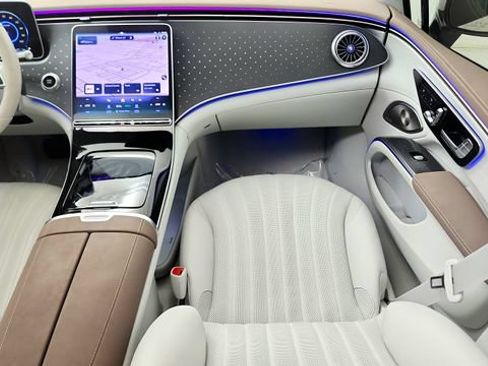 Used 2023 Mercedes-Benz EQS 450+ Sedan image 56