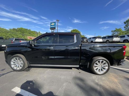 Used 2020 Chevrolet Silverado 1500 High Country w/ Technology Package image 8