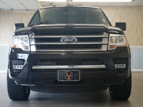 Used 2017 Ford Expedition EL Limited w/ Equipment Group 301A RWD image 3