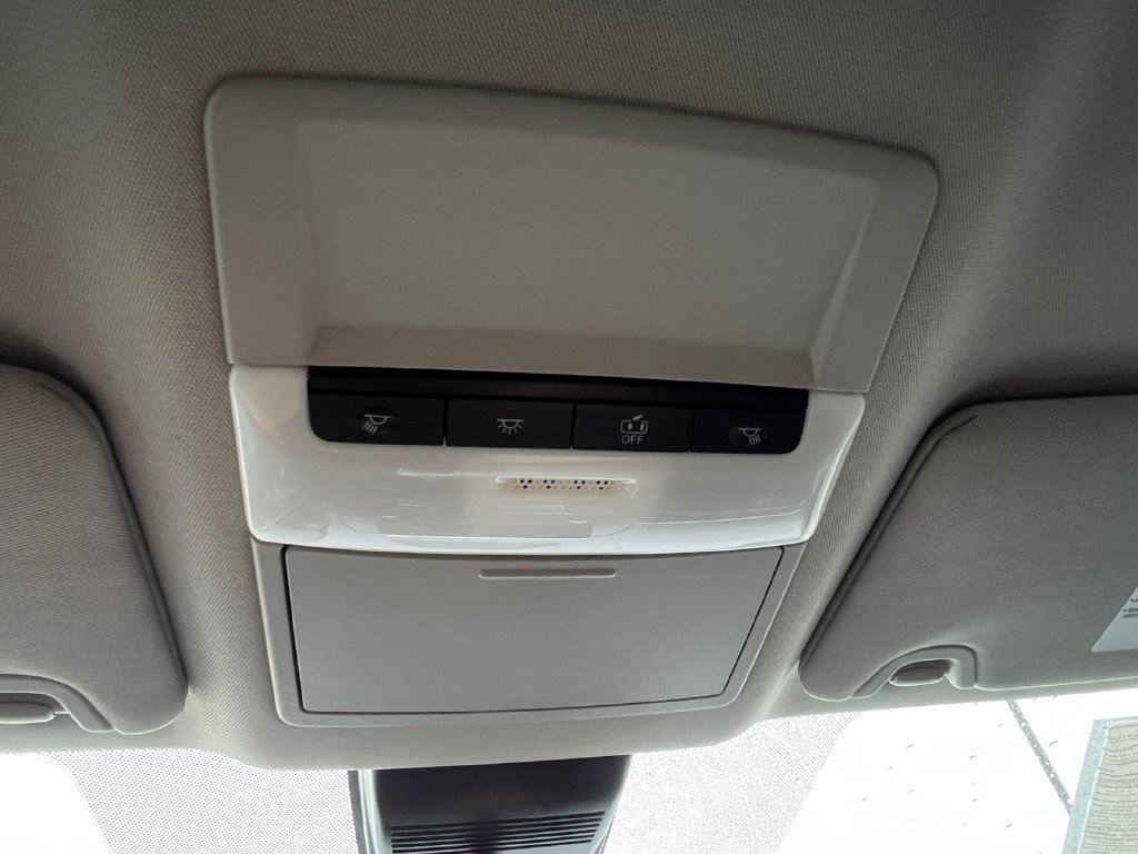 Used 2024 Nissan Altima 2.5 SV FWD image 7