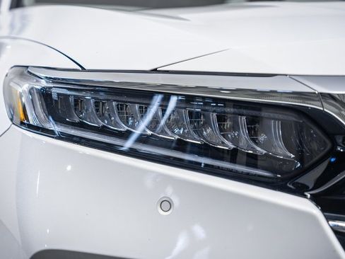 Used 2022 Honda Accord Touring image 13