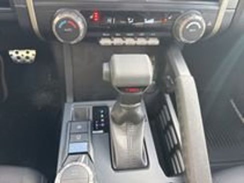 Used 2025 Toyota Tacoma TRD Sport image 10