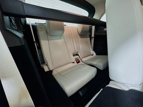 Used 2024 Mercedes-Benz GLE 450 4MATIC image 36