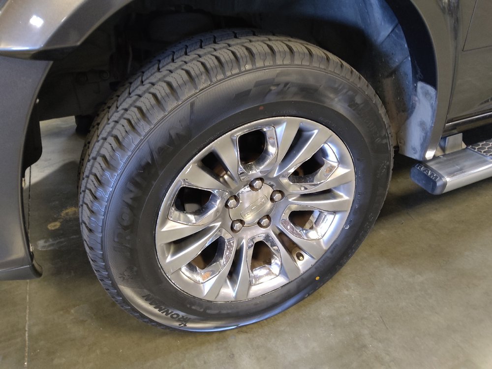 Used 2014 RAM 1500 Limited AWD/4WD image 31