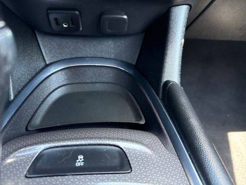 Used 2017 Chevrolet Malibu LT w/ Leather Package FWD image 29