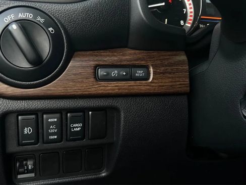 Used 2019 Nissan Titan Platinum Reserve RWD image 50