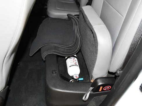 Used 2015 Chevrolet Colorado W/T RWD image 49