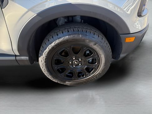 Used 2025 Ford Bronco Sport Badlands AWD/4WD image 31