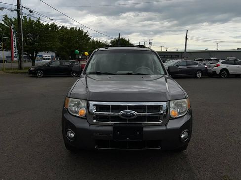 Used 2010 Ford Escape XLT image 9