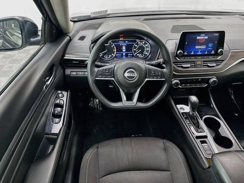 Used 2023 Nissan Altima 2.5 SV AWD/4WD image 20
