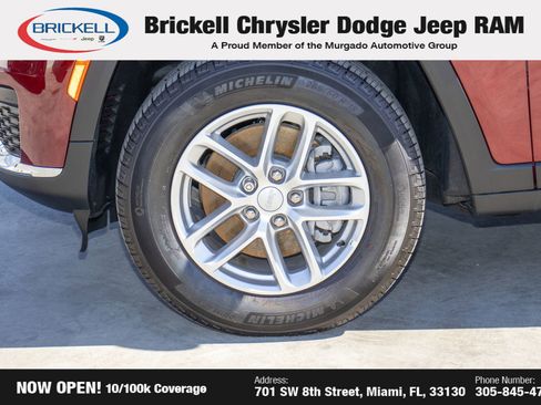 Used 2025 Jeep Grand Cherokee L Laredo image 38