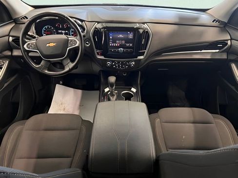 Used 2021 Chevrolet Traverse LT w/ LPO, Floor Liner Package AWD/4WD image 17