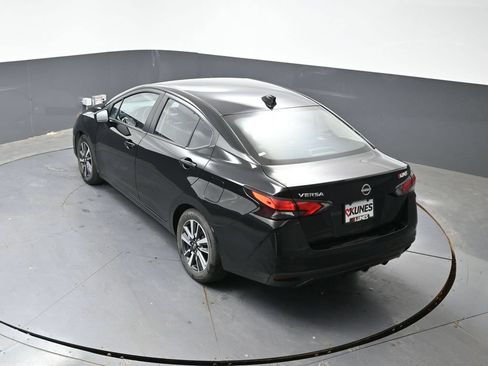 Used 2025 Nissan Versa SV FWD image 38