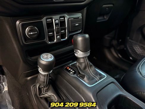 Used 2023 Jeep Wrangler Unlimited Sahara w/ Cold Weather Group AWD/4WD image 14