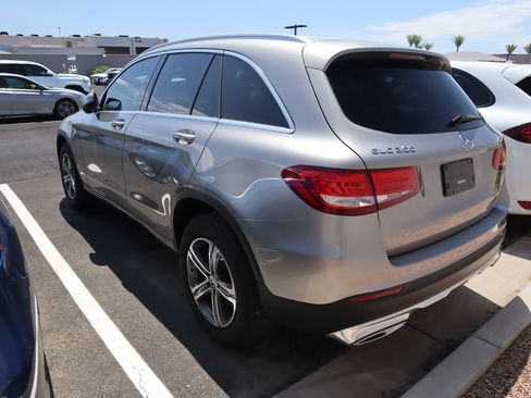 Used 2019 Mercedes-Benz GLC 300 image 3