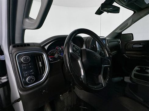 Used 2019 Chevrolet Silverado 1500 LT Trail Boss w/ Convenience Package image 9