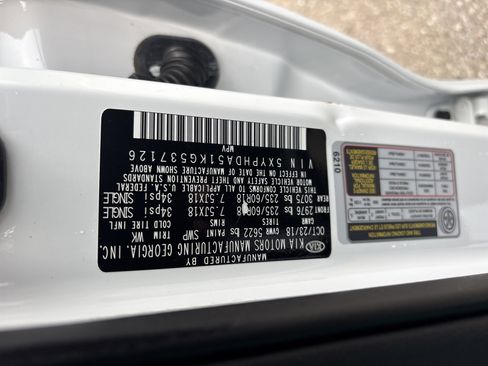 Used 2019 Kia Sorento EX image 33