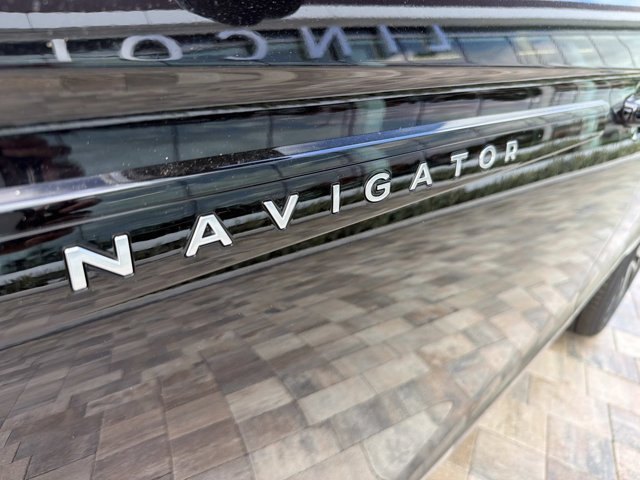 New 2027 Lincoln Navigator Black Label AWD/4WD image 8