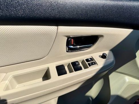 Used 2013 Subaru Crosstrek 2.0i Limited w/ Popular Pkg 2 image 24