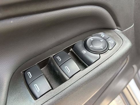 Used 2024 Chevrolet Equinox LT w/ LPO, Floor Liner Package image 6