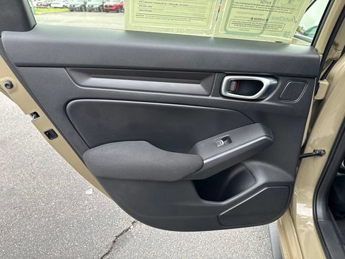Used 2025 Honda Civic Sport image 30