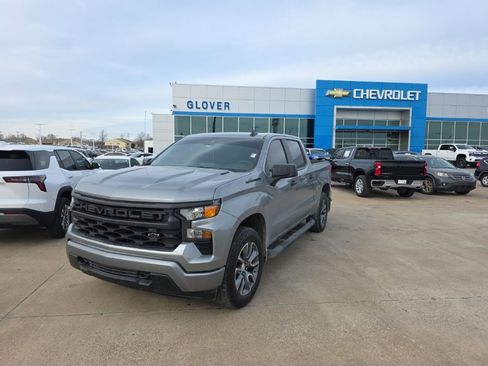 Used 2025 Chevrolet Silverado 1500 Custom w/ Turbomax Blackout Package image 1