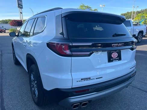 Used 2025 GMC Acadia Elevation AWD/4WD image 5