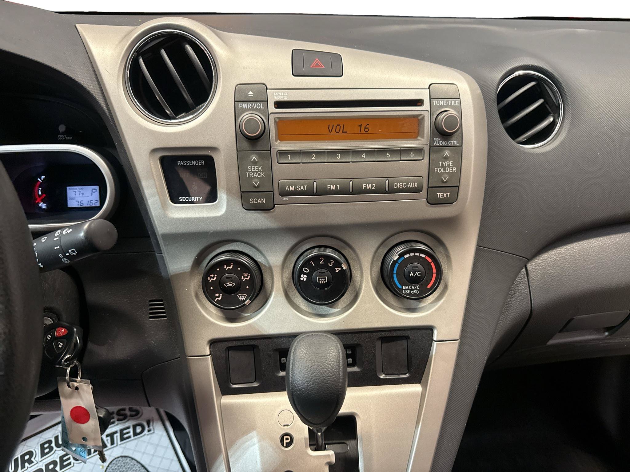 Used 2009 Toyota Matrix FWD image 19