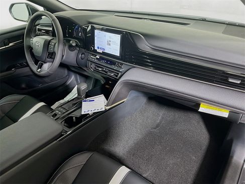 New 2026 Toyota Camry Hybrid image 23