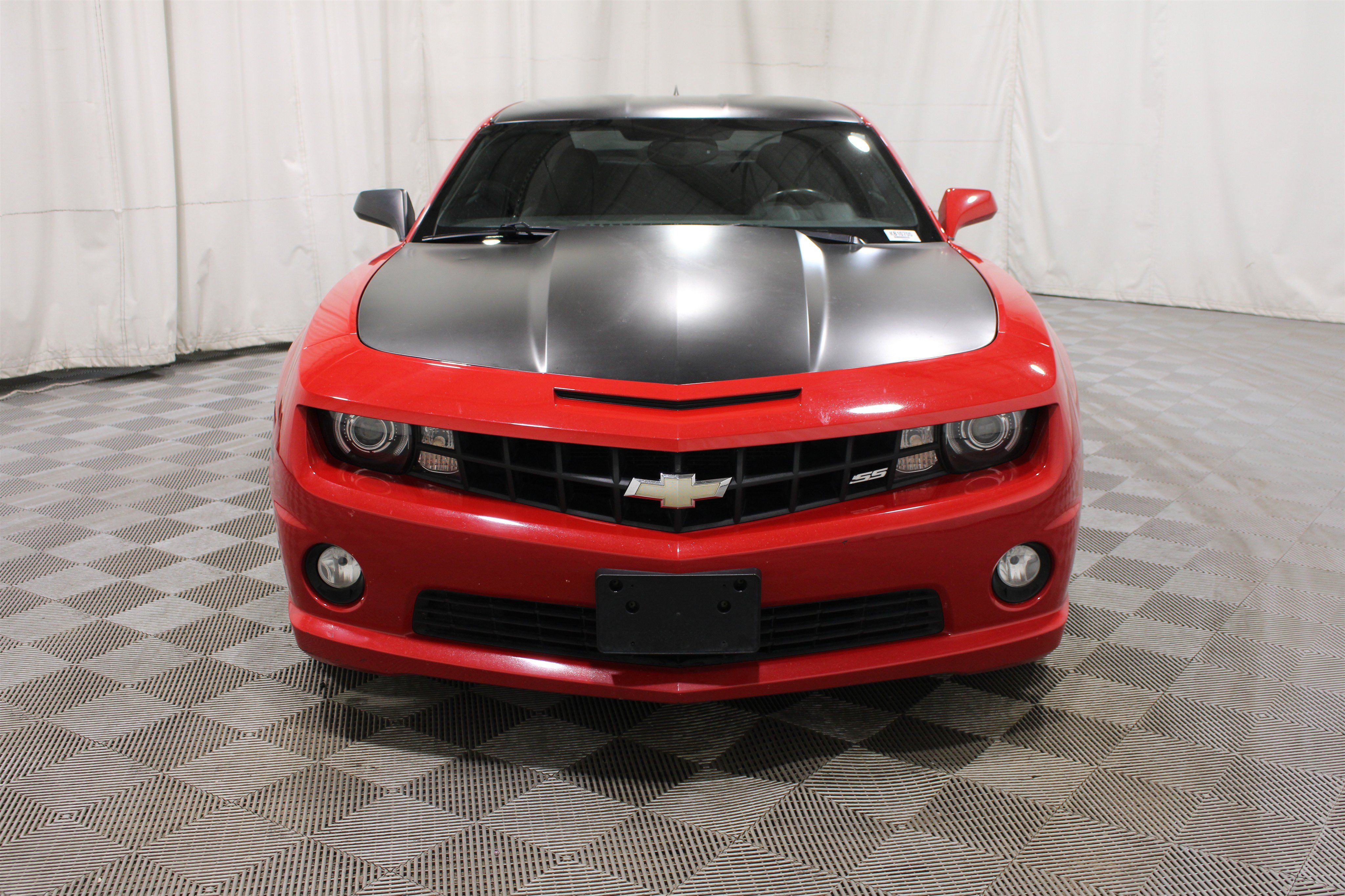 Used 2010 Chevrolet Camaro SS RWD image 35