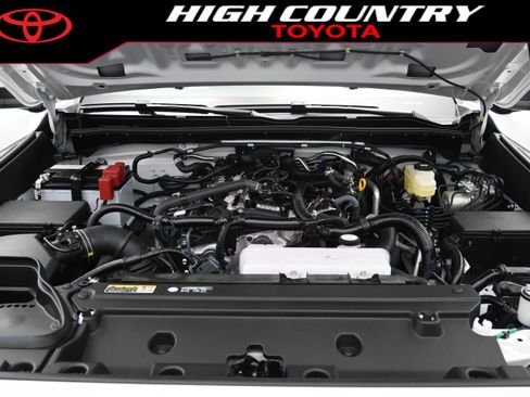 New 2026 Toyota 4Runner SR5 AWD/4WD image 24