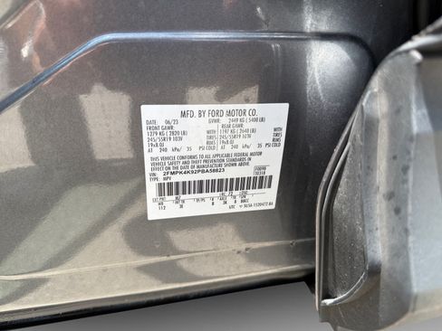 Used 2023 Ford Edge Titanium AWD/4WD image 25