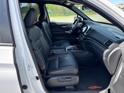 Used 2023 Honda Passport TrailSport image 9