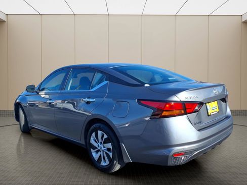 Used 2024 Nissan Altima 2.5 S image 4