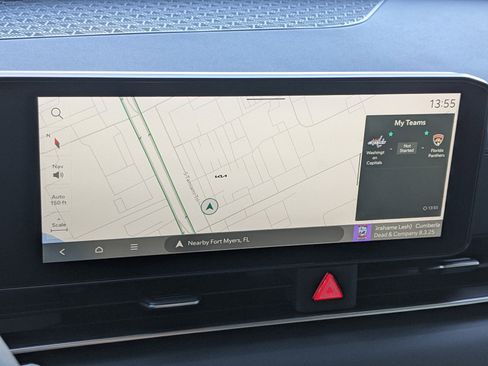 Certified 2025 Kia Carnival EX image 26