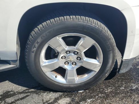 Used 2016 Chevrolet Suburban LT image 10