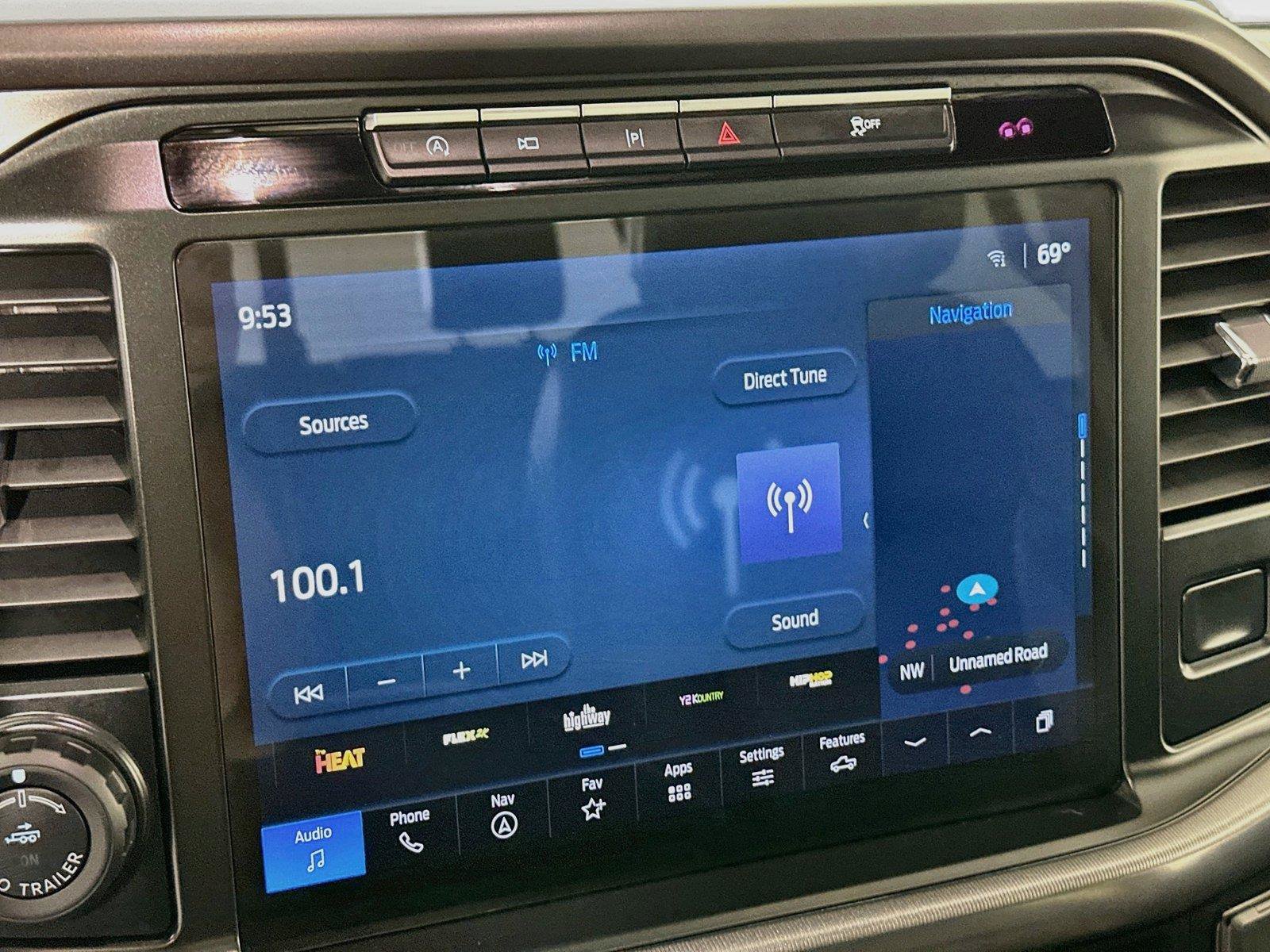 Used 2024 Ford F150 Lariat w/ Equipment Group 502A High AWD/4WD image 7