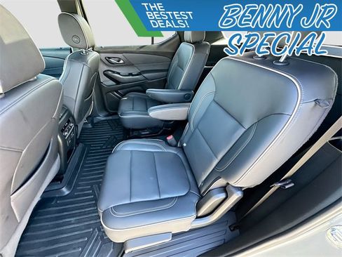 Used 2023 Chevrolet Traverse Premier image 25