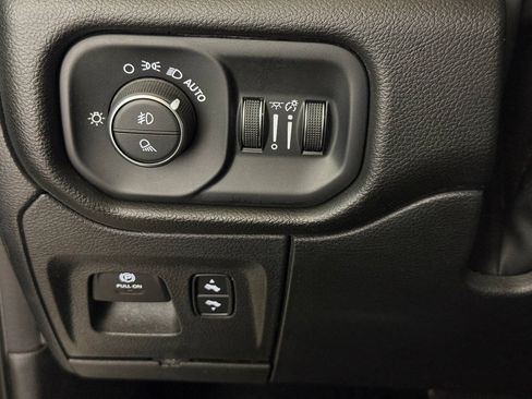 Used 2023 RAM 1500 Laramie AWD/4WD image 71
