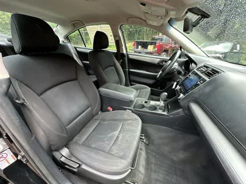 Used 2019 Subaru Legacy 2.5i Premium AWD/4WD image 18