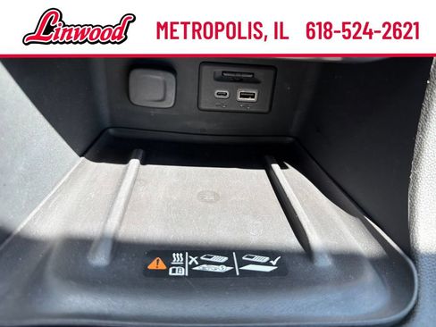 Used 2023 GMC Acadia AT4 w/ Preferred Package AWD/4WD image 21
