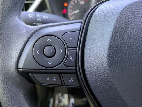 Certified 2021 Toyota Corolla LE image 22