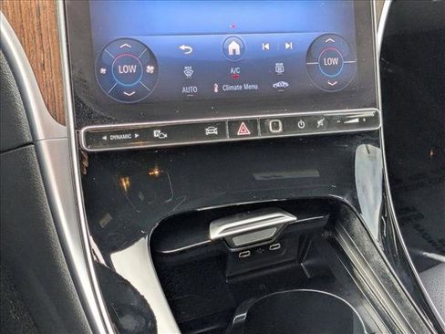 Used 2025 Mercedes-Benz C 300 4MATIC Sedan image 14