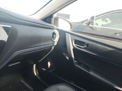 Used 2017 Toyota Corolla SE image 15