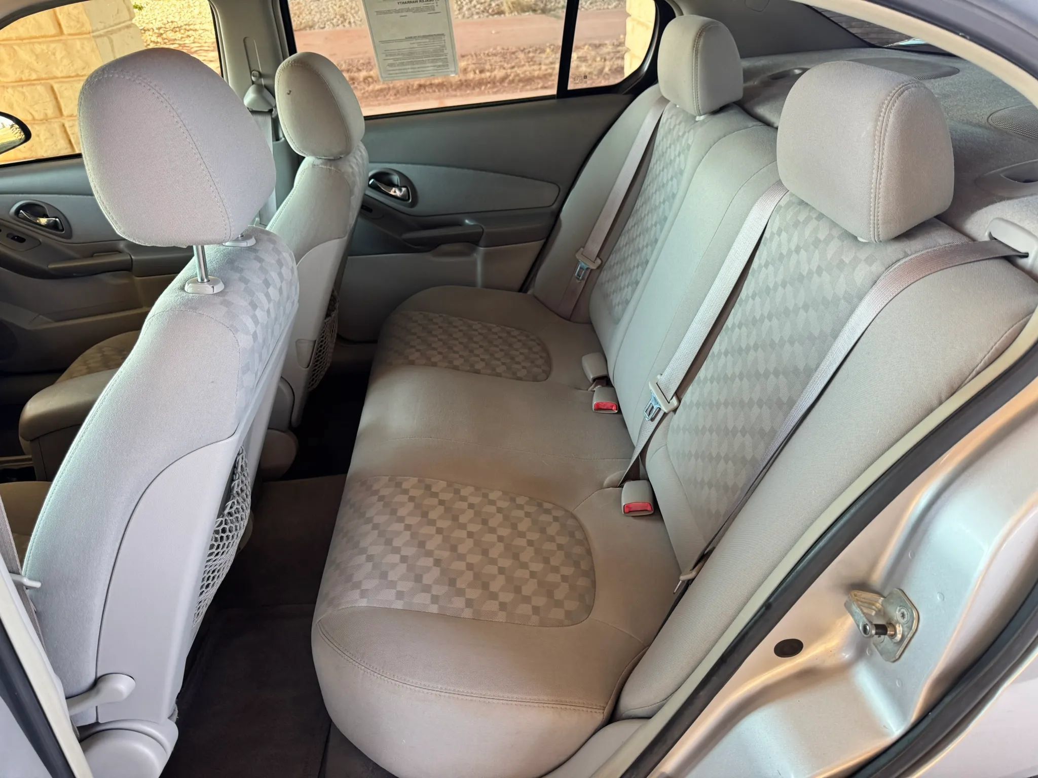 Used 2005 Chevrolet Malibu LS FWD image 18