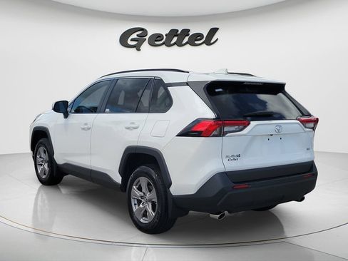 Used 2025 Toyota RAV4 XLE FWD image 7