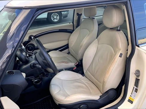 Used 2011 MINI Cooper Hardtop image 10