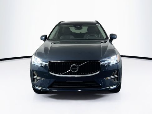 Used 2023 Volvo XC60 B5 Core w/ Protection Package Premier FWD image 2
