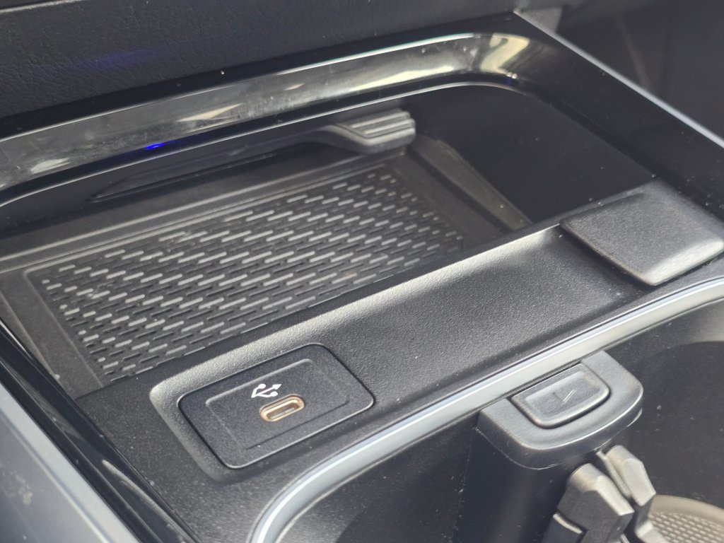 Used 2025 Mercedes-Benz GLA 250 4MATIC image 47